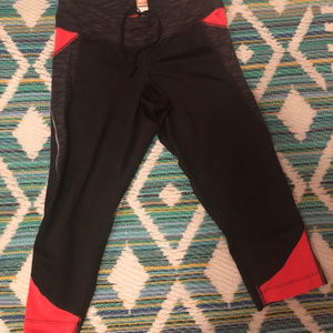 Lucy Crop Skinny Leg Yoga Pant Size Medium